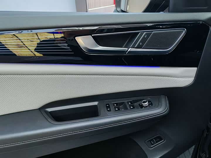 Фото 8 - Volkswagen Teramont X