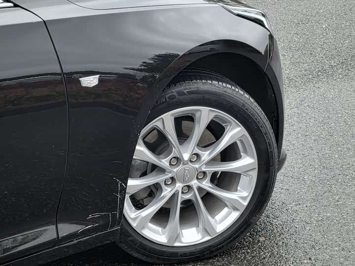 Фото 9 - Cadillac CT5