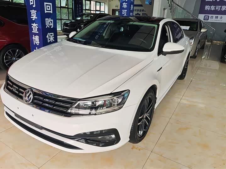 Фото 1 - Volkswagen Lamando L