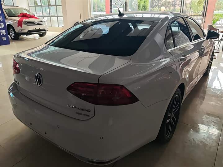 Фото 3 - Volkswagen Lamando L