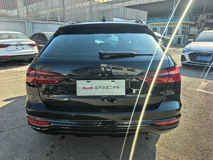 Фото 5 - Audi A6