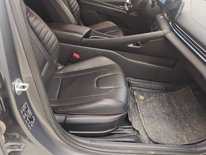 Фото 8 - Hyundai Elantra N line