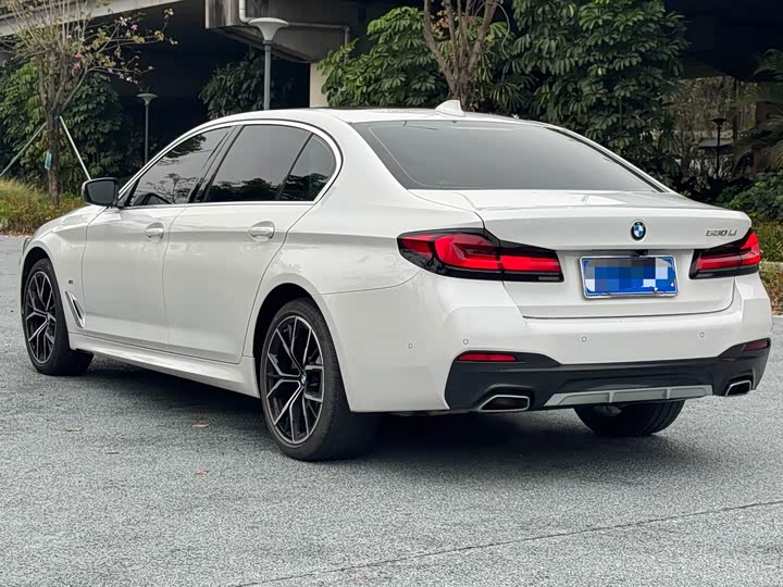 Фото 6 - BMW 5 Series