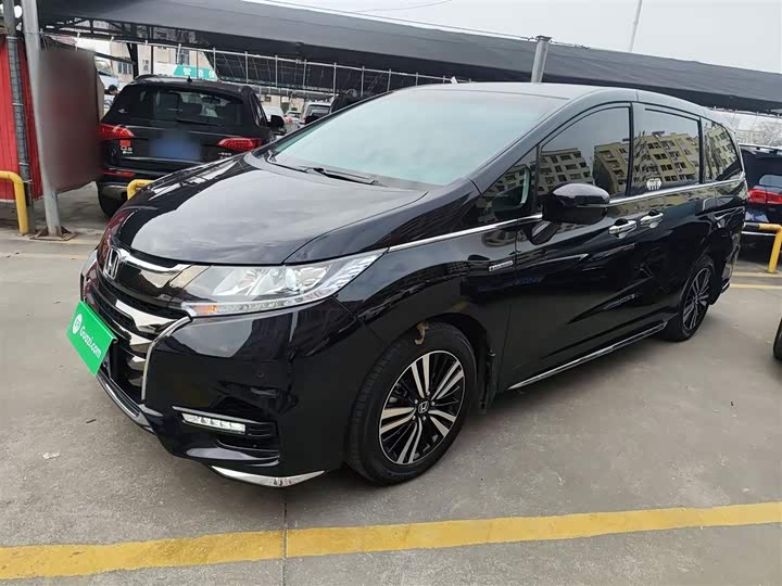 Фото 2 - Honda Odyssey
