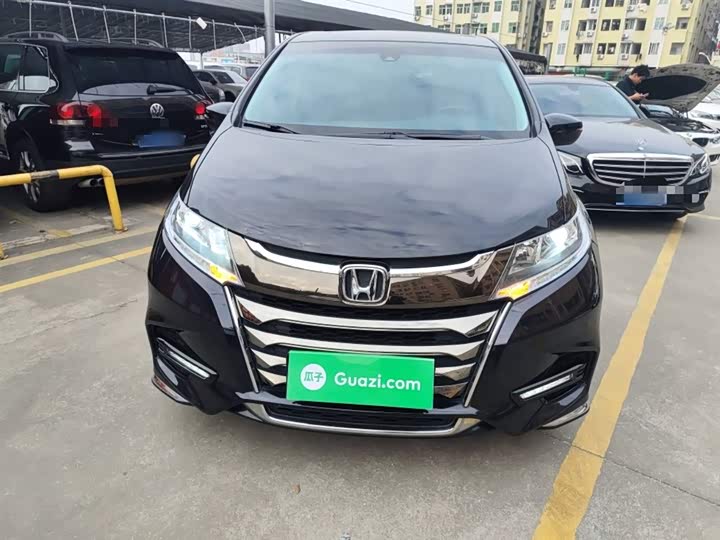 Фото 3 - Honda Odyssey