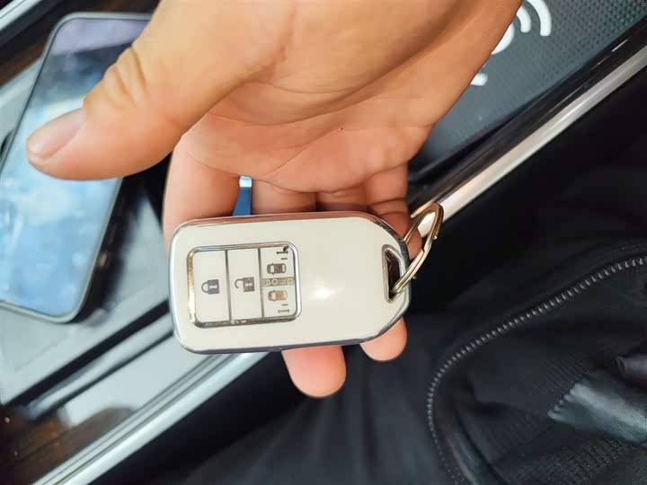 Фото 9 - Honda Odyssey