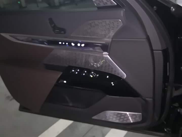 Фото 7 - BMW 7 Series