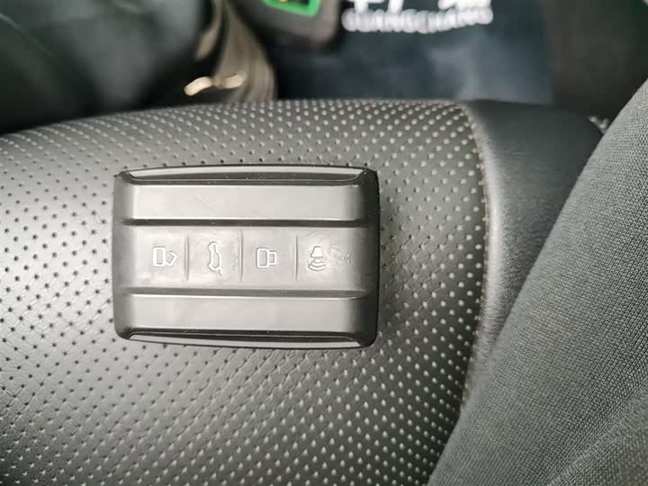 Фото 9 - Tank 500 Hybrid