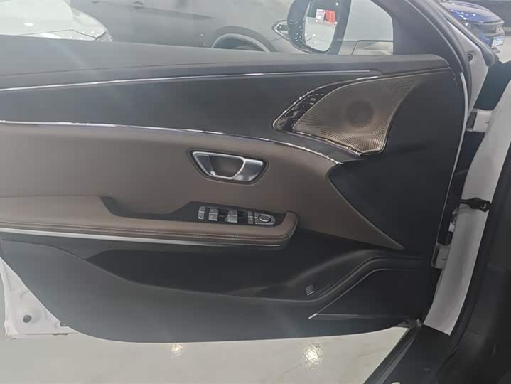 Фото 7 - BYD Han