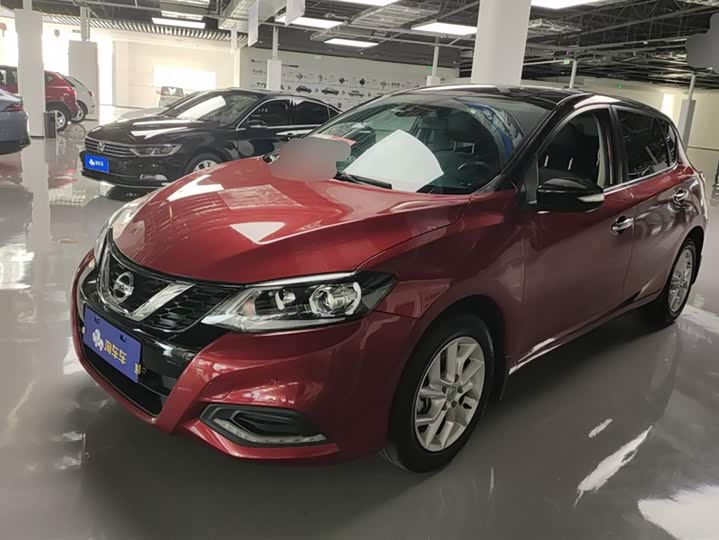 Фото 1 - Nissan Tiida