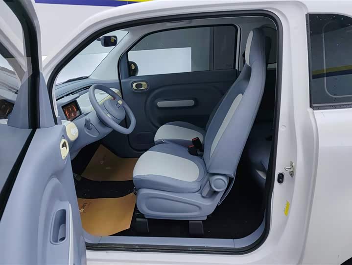 Фото 9 - Bestune Pony