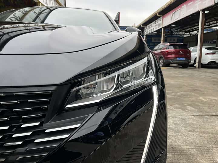 Фото 6 - Peugeot 408X