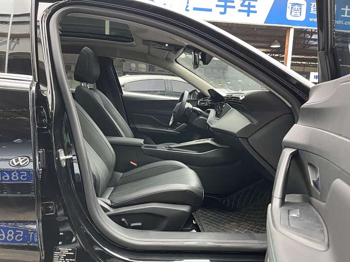 Фото 8 - Peugeot 408X