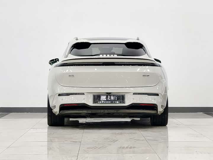 Фото 5 - Zeekr 007 GT