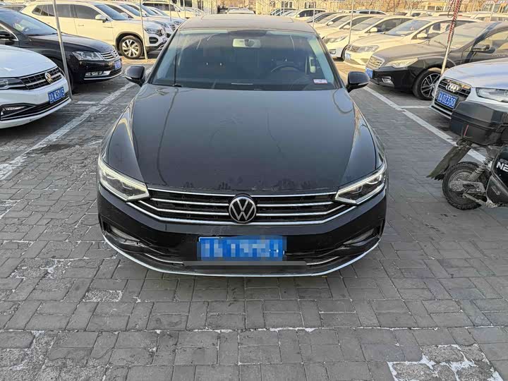 Фото 1 - Volkswagen Magotan