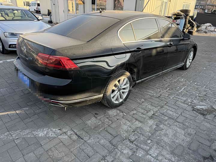 Фото 5 - Volkswagen Magotan