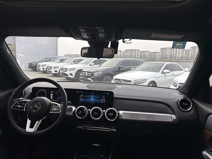 Фото 7 - Mercedes-Benz GLB-Class