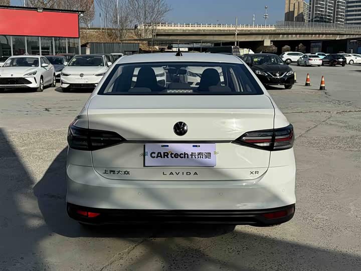 Фото 6 - Volkswagen Lavida