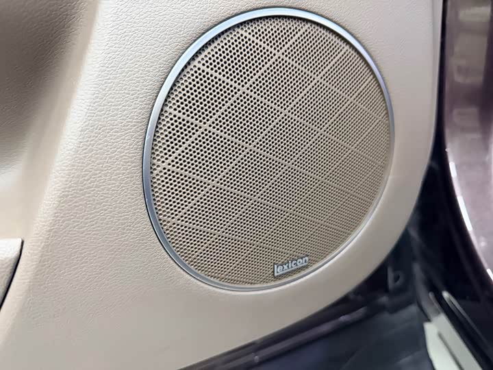 Фото 7 - Genesis GV80