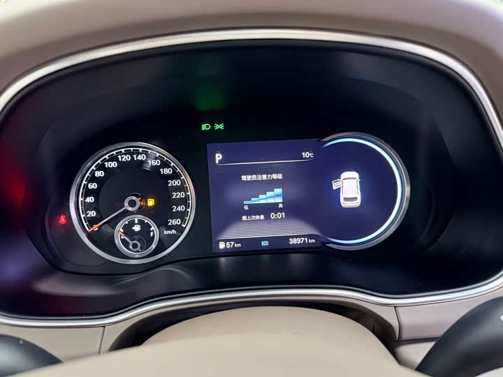 Фото 9 - Genesis GV80