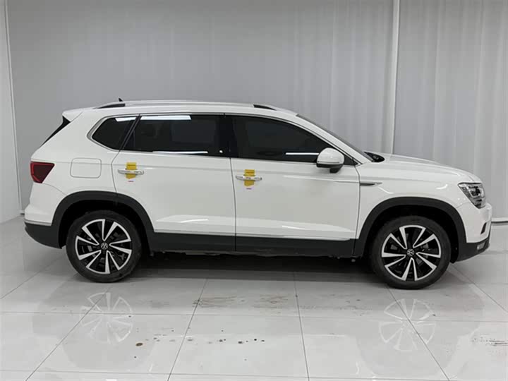 Фото 9 - Volkswagen Tharu