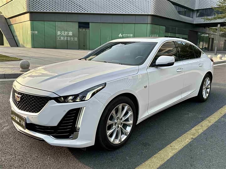 Фото 1 - Cadillac CT5