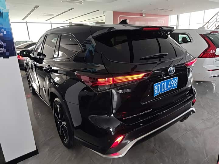 Фото 5 - Toyota Crown Kluger