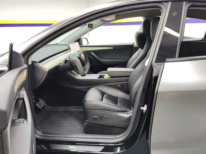 Фото 9 - Tesla Model Y