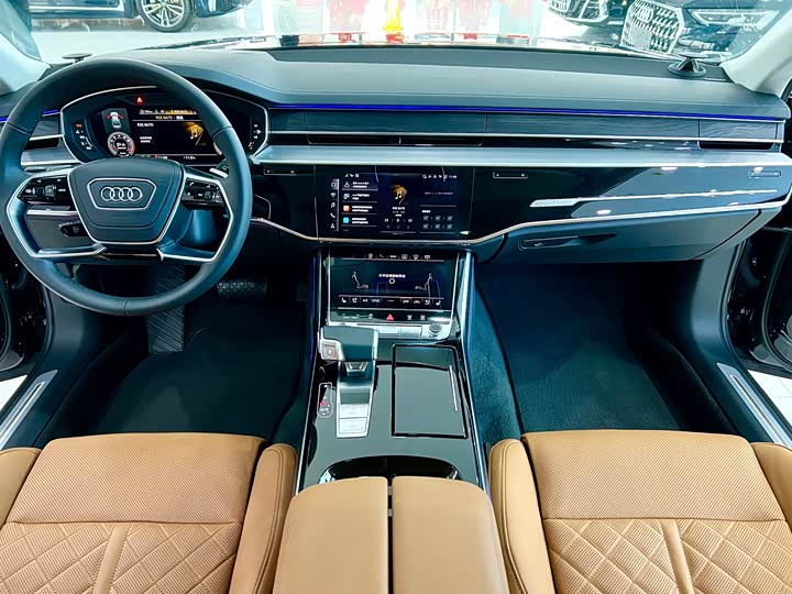 Фото 9 - Audi A8