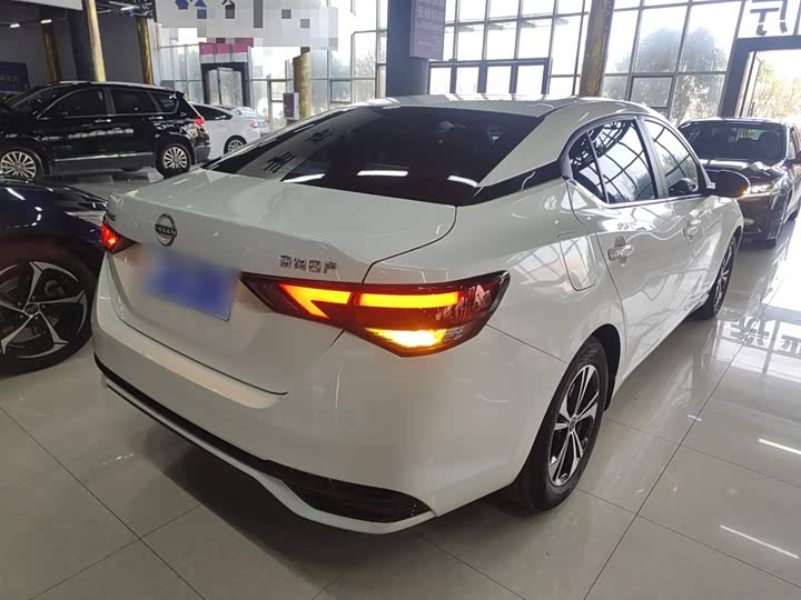 Фото 7 - Nissan Sylphy