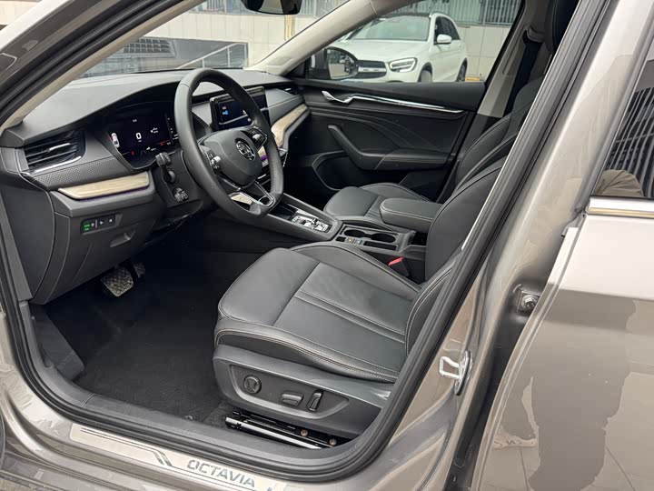 Фото 6 - Skoda Octavia Pro