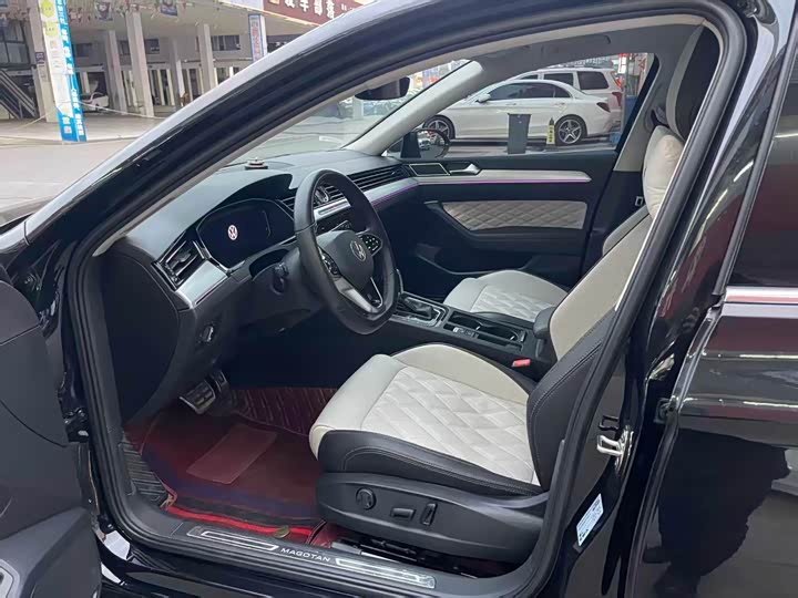 Фото 4 - Volkswagen Magotan