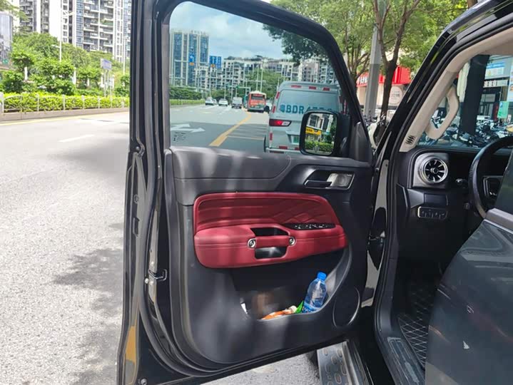 Фото 7 - Tank 300