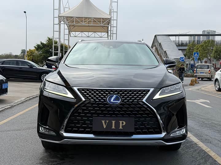 Фото 2 - Lexus RX