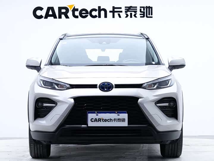 Фото 7 - Toyota Wildlander