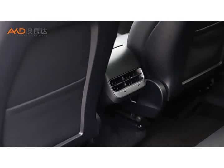 Фото 9 - Tesla Model Y