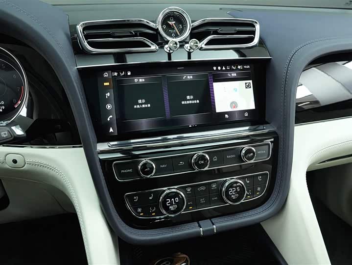 Фото 9 - Bentley Bentayga