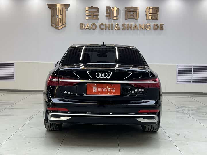 Фото 5 - Audi A6L