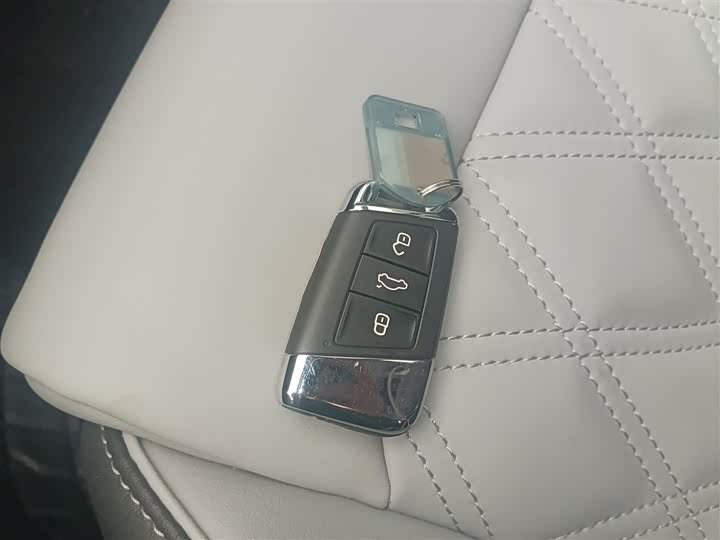 Фото 9 - Volkswagen Magotan