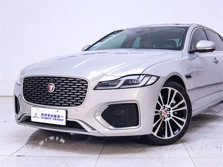 Фото 3 - Jaguar XF L