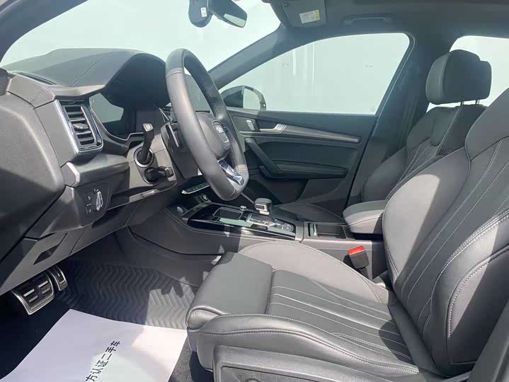 Фото 9 - Audi Q5L