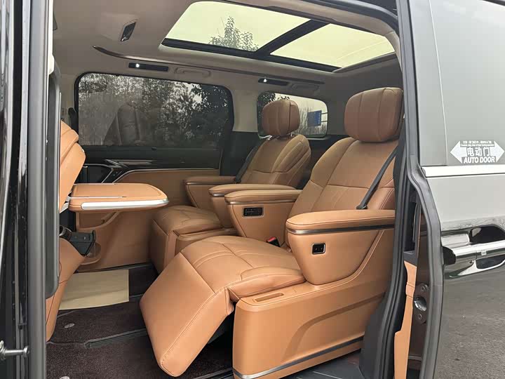 Фото 9 - Maxus Mifa 9