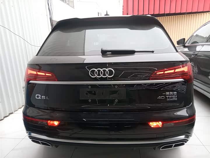 Фото 6 - Audi Q5L
