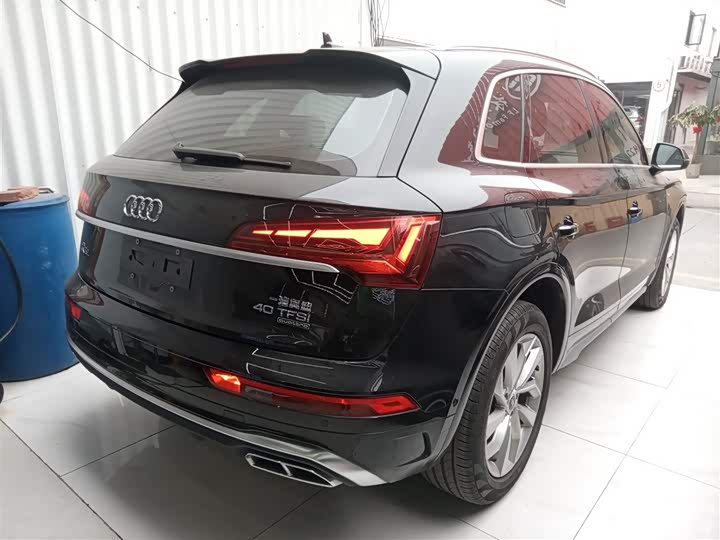 Фото 7 - Audi Q5L