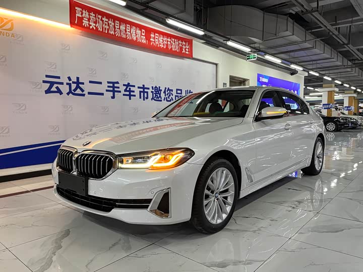 Фото 2 - BMW 5 Series