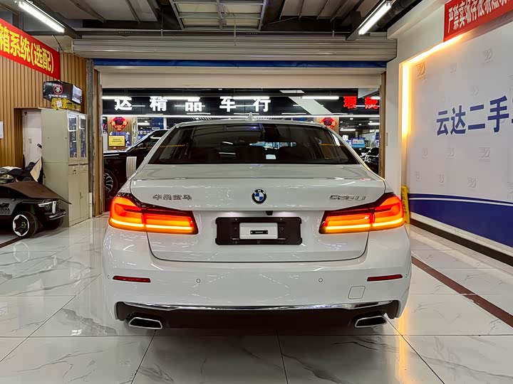 Фото 4 - BMW 5 Series