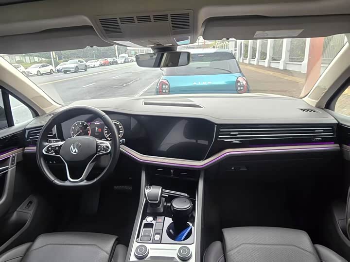 Фото 6 - Volkswagen Touareg