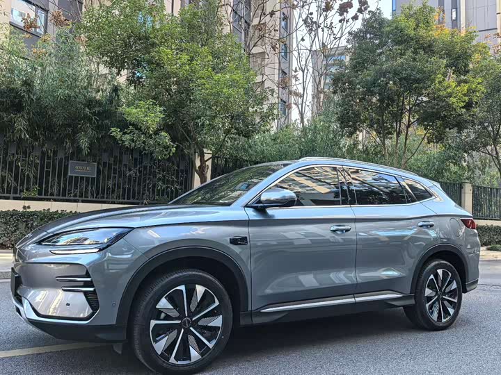 Фото 1 - BYD Song Plus Hybrid/EV