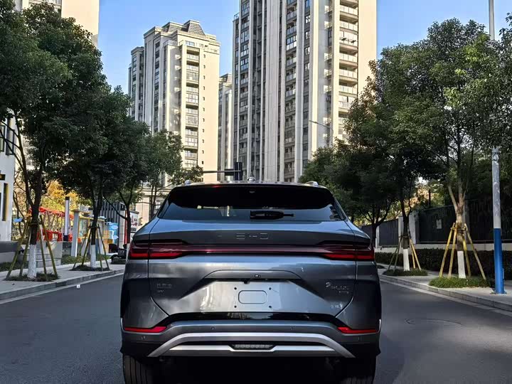 Фото 8 - BYD Song Plus Hybrid/EV