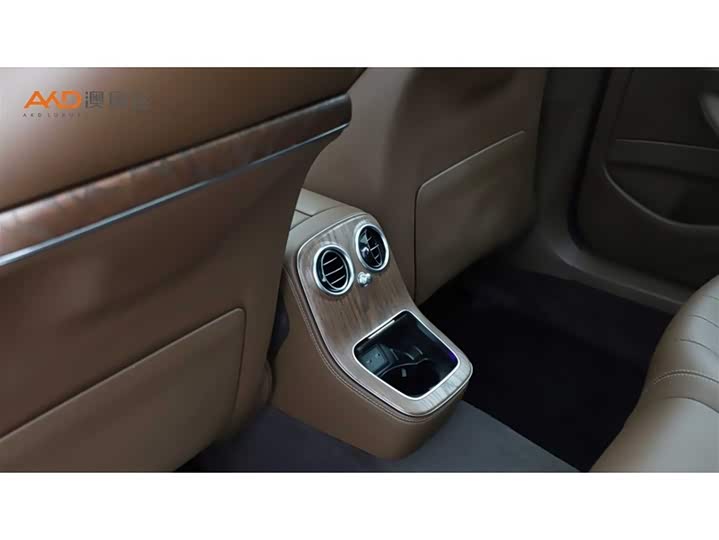 Фото 9 - Mercedes-Benz E-Class Hybrid